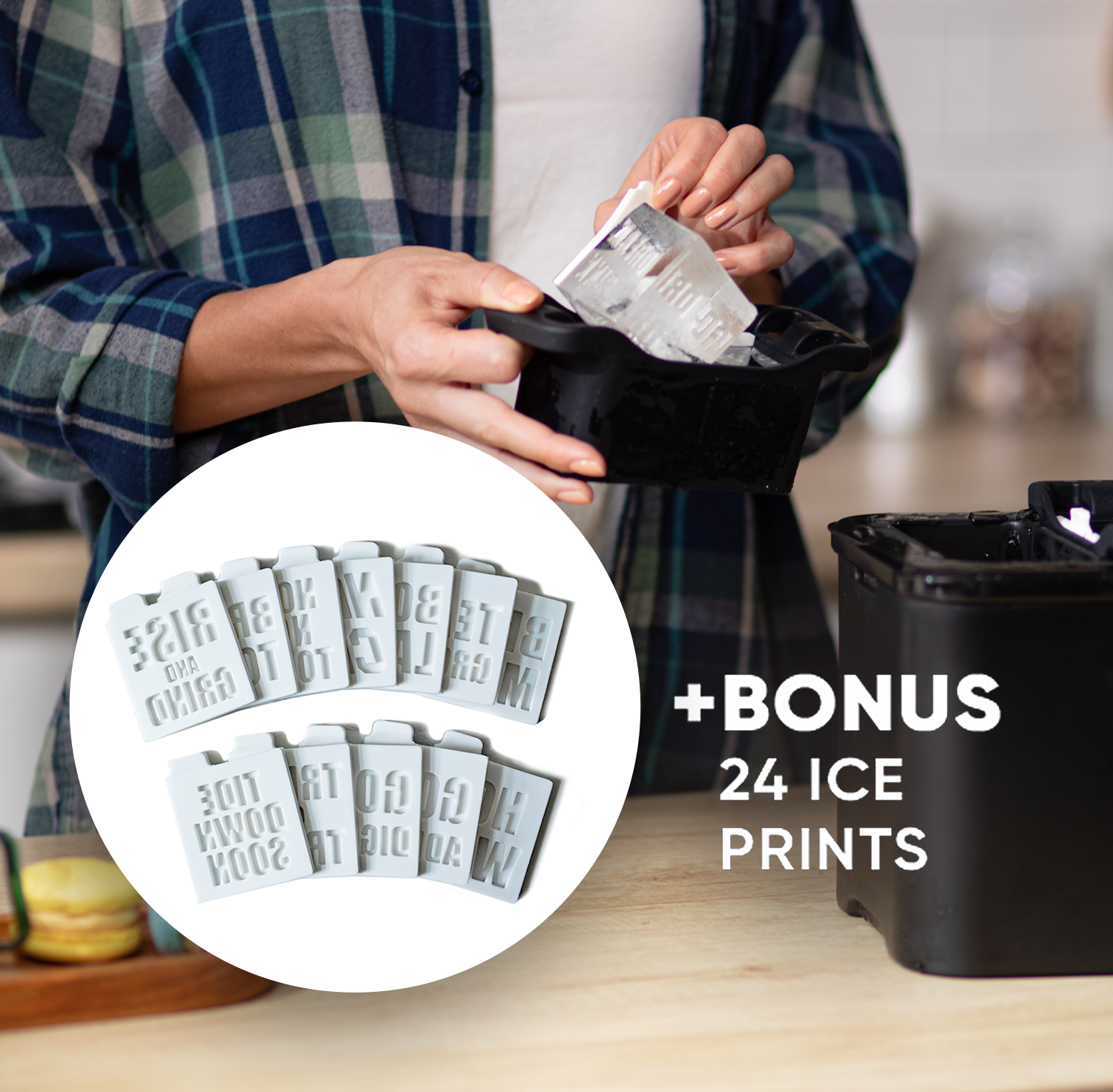 8 Clear Ice Cubes Maker